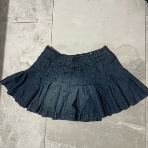 L.e.i woman’s denim mini skirt